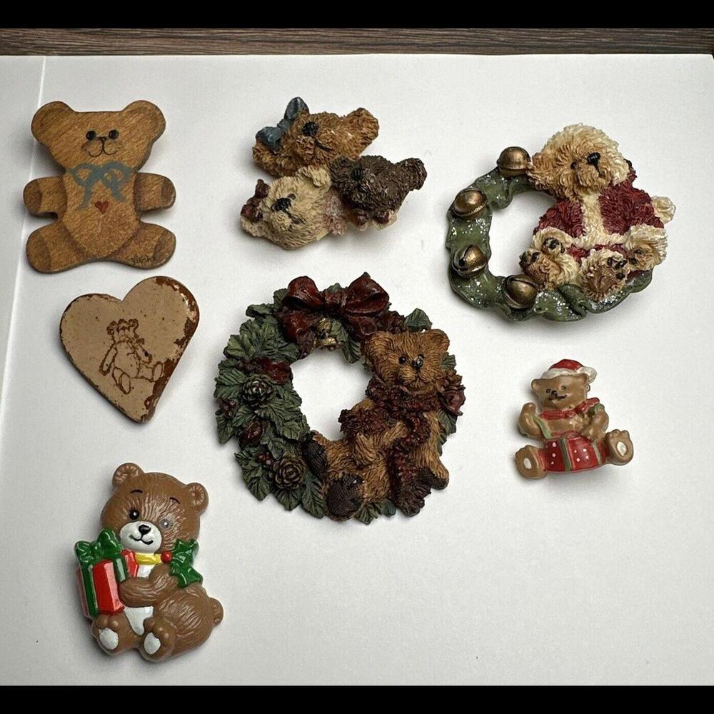 Teddy Bear Christmas Holiday Brooch Pin Lot Of 7 Resin Plastic Wood Etc